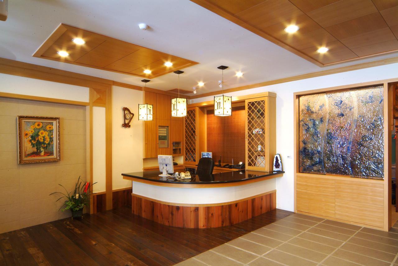 Hejia Hot Spring Hotel Ренай Экстерьер фото